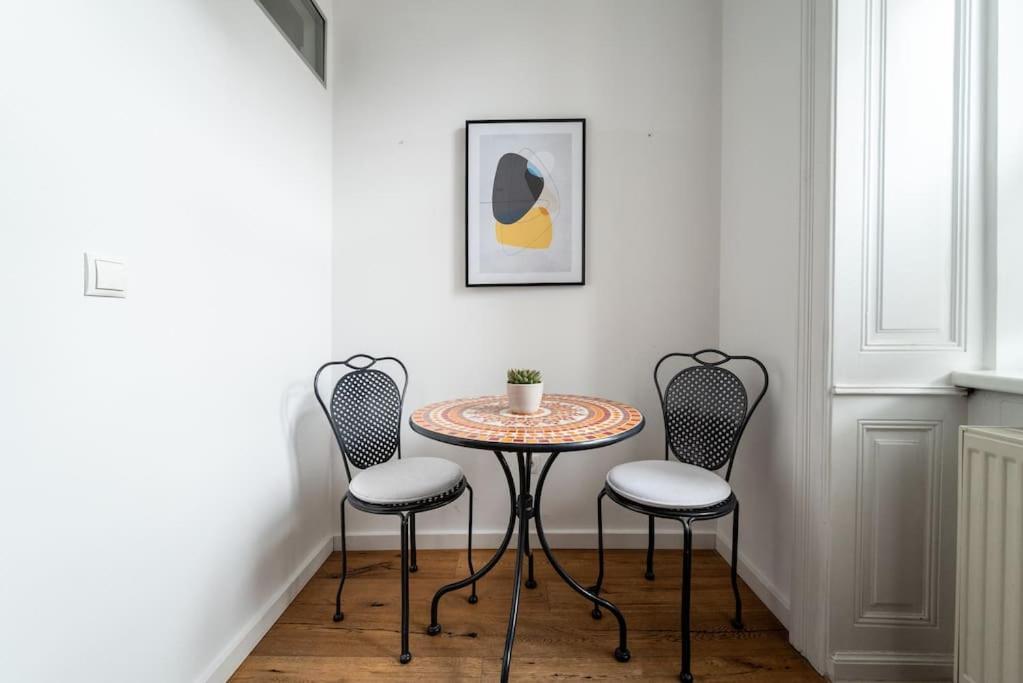 Apartmán Lite 1Br Near Metro & Center By Hm Vídeň Exteriér fotografie