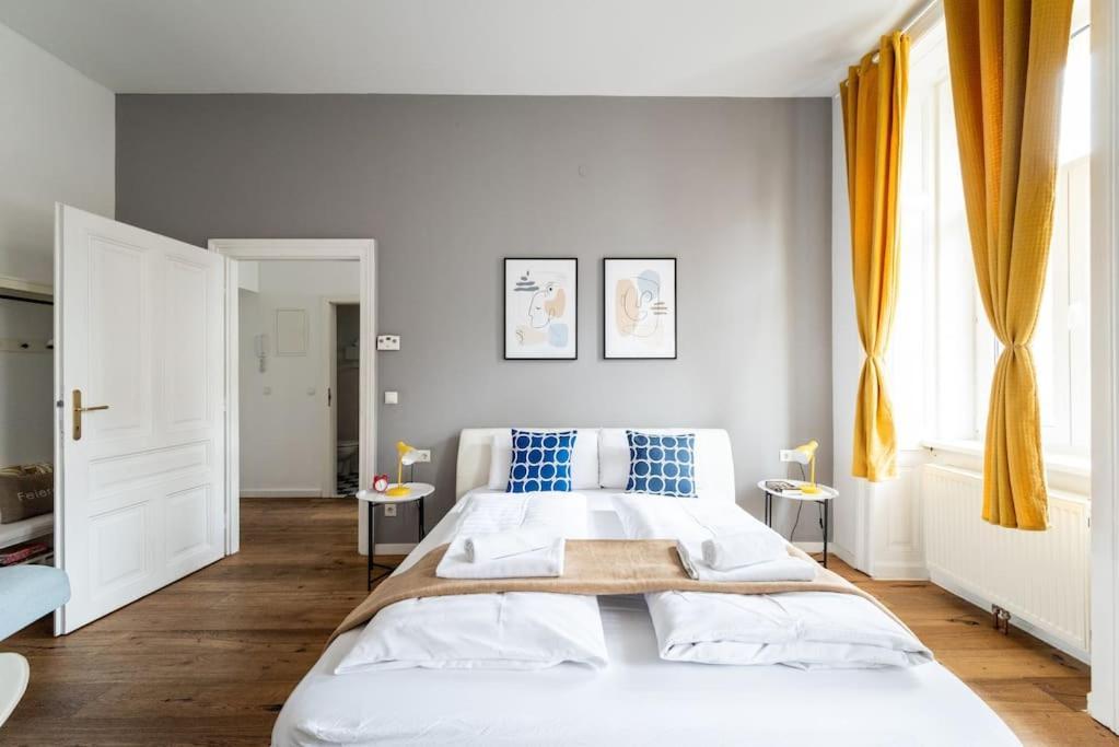 Apartmán Lite 1Br Near Metro & Center By Hm Vídeň Exteriér fotografie