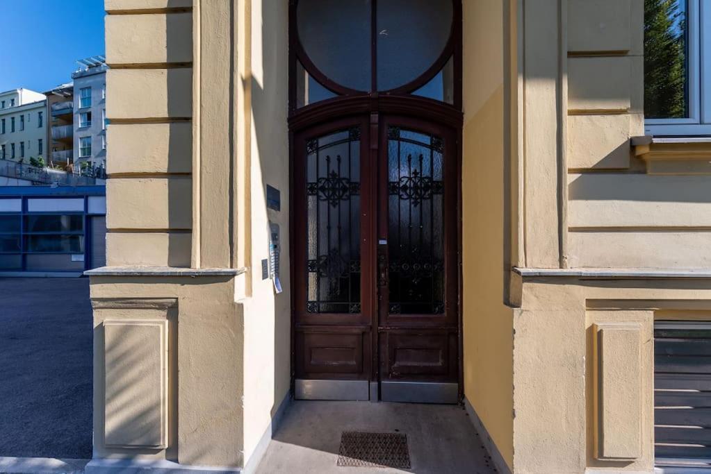 Apartmán Lite 1Br Near Metro & Center By Hm Vídeň Exteriér fotografie